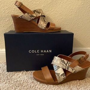 Cole Haan wedge sandal snake skin/brown leather